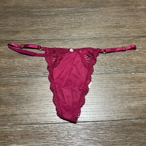 Victoria's Secret Dream Angels Lace Trim V-String Low Rise Maroon Panty Small